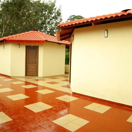 Ack Palacce Inn Yercaud Extérieur photo