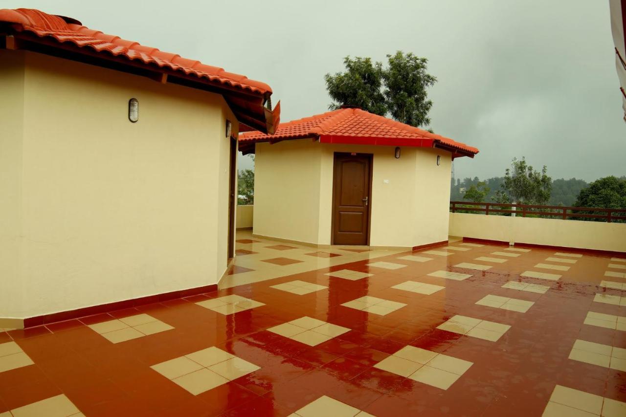 Ack Palacce Inn Yercaud Extérieur photo
