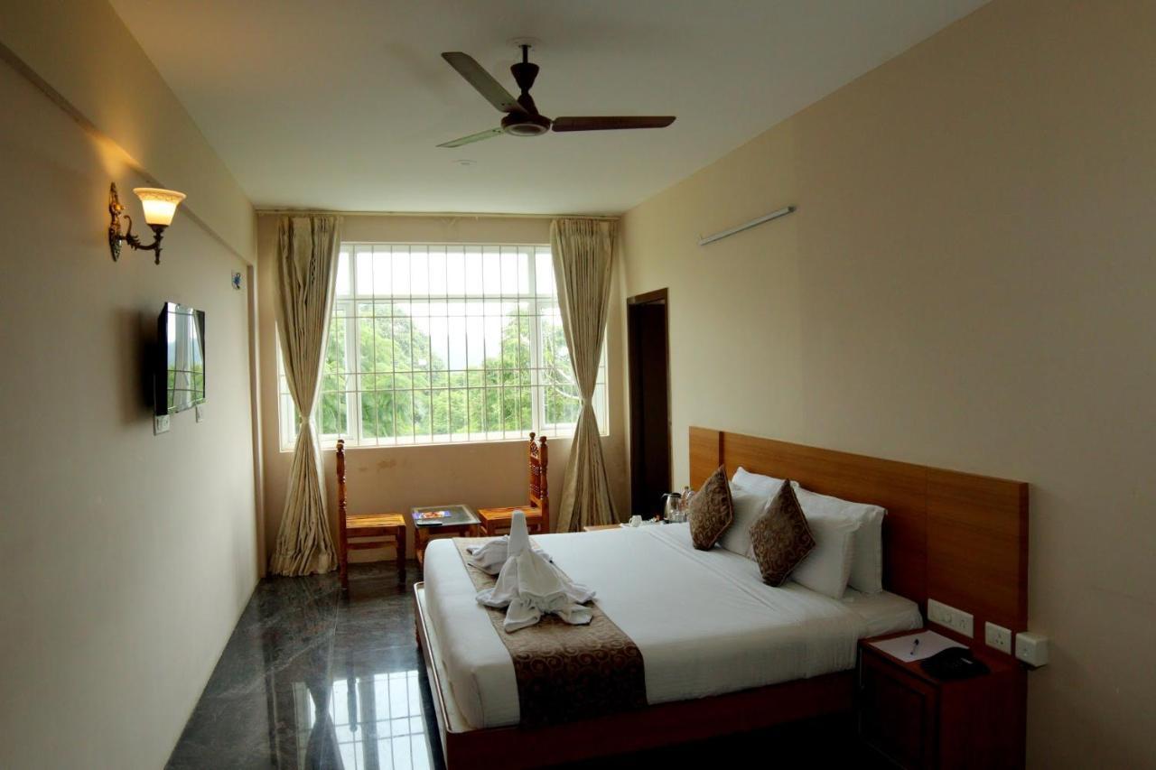 Ack Palacce Inn Yercaud Extérieur photo
